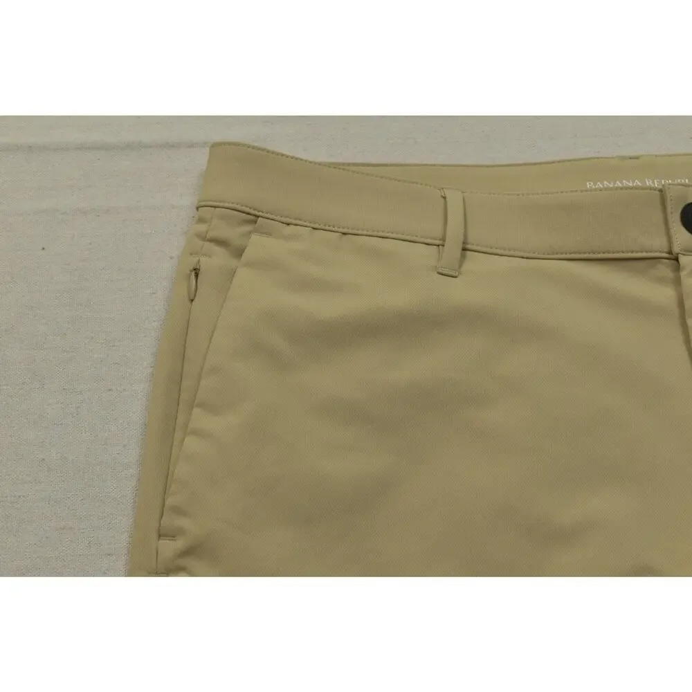 Banana Republic Men 36x30 Khaki Performance Tech Chino Pants Beige Straight Fit